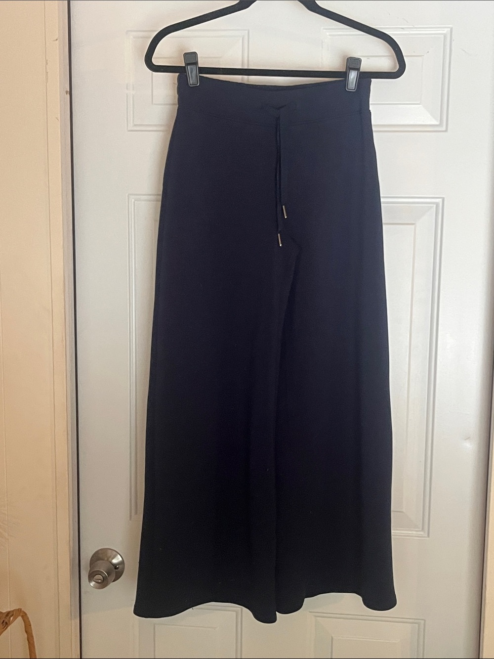 Spanx like new sweatpants air essentials